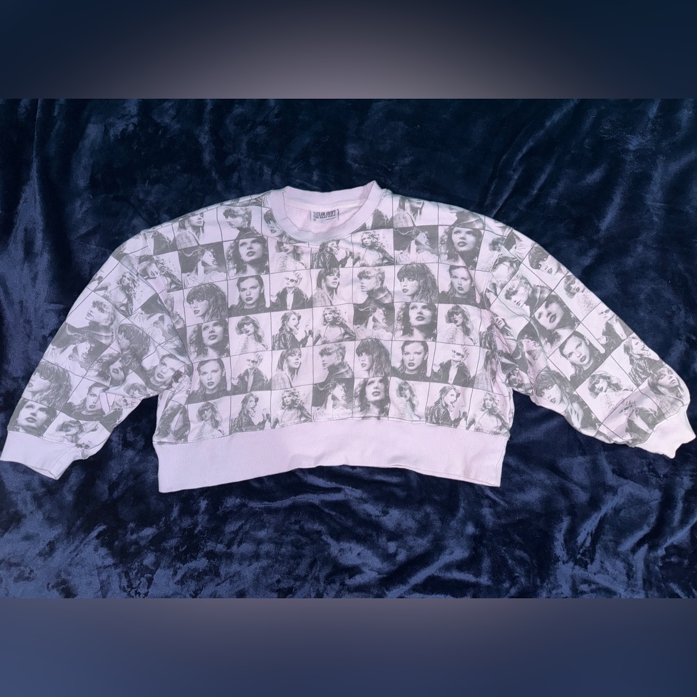 Taylor Swift The Eras Tour Cropped Lavender Pullover S
